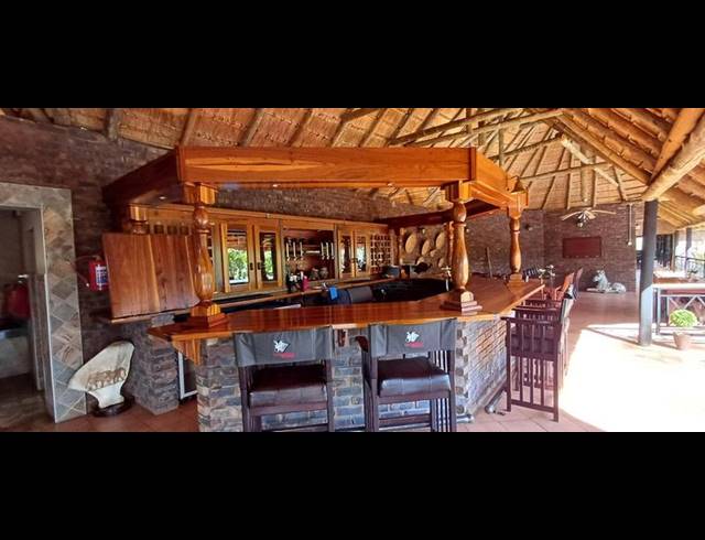 FARM FOR SALE IN MARKEN